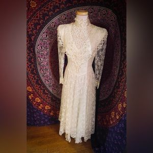 Gorgeous Vintage Victorian Wedding Dress